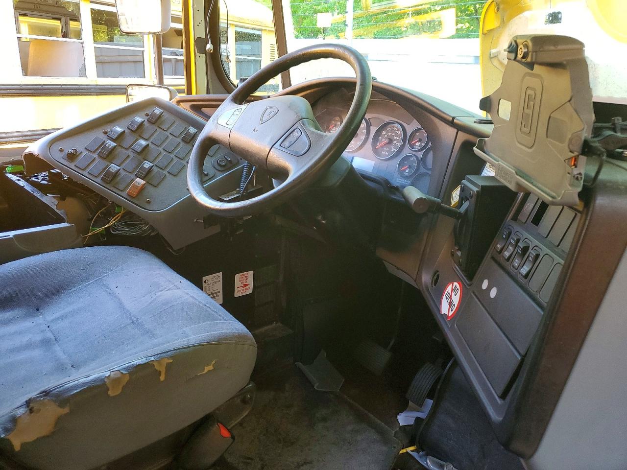 2013 IC CORPORATION CE SERIES