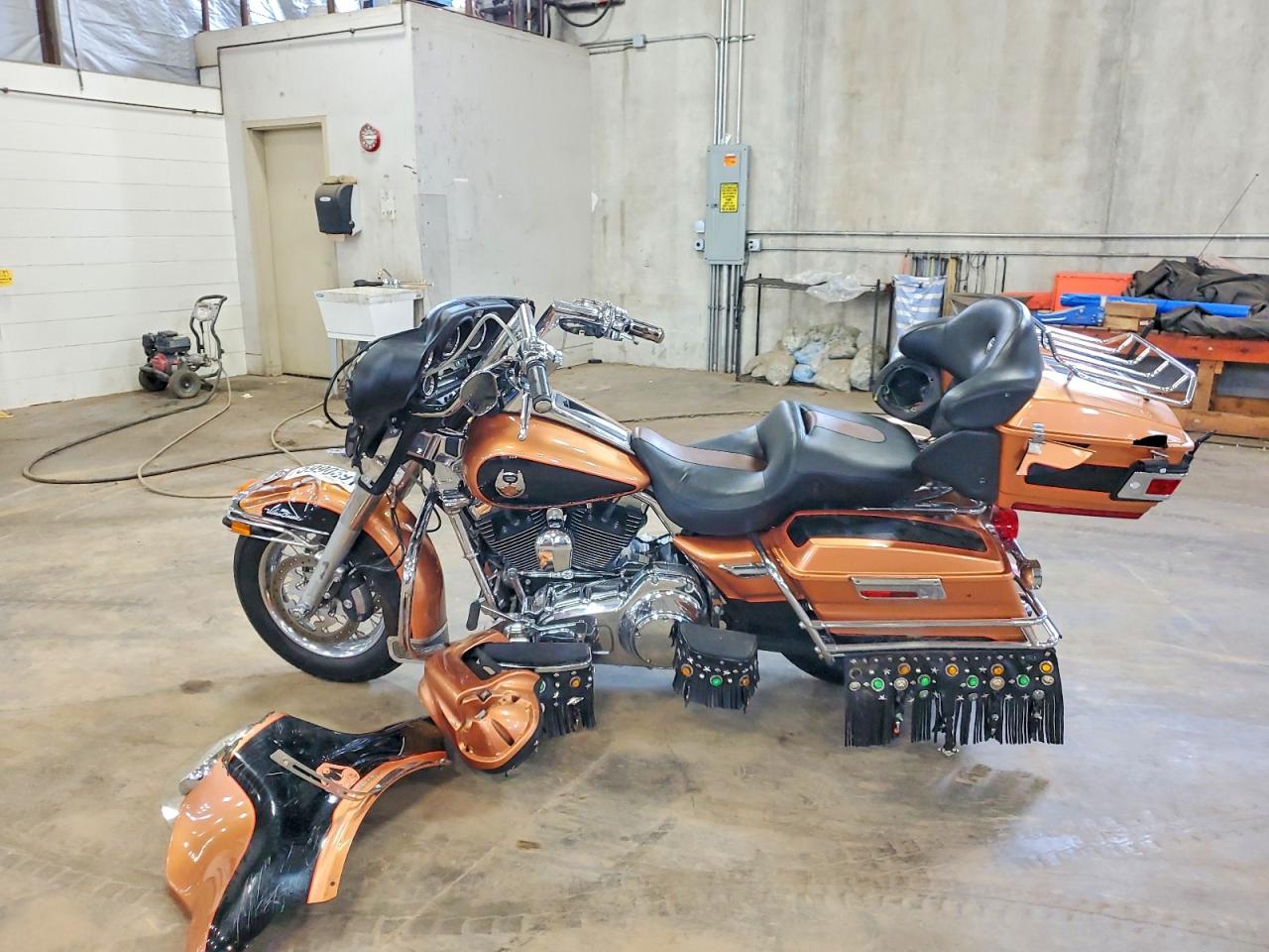 2008 HARLEY-DAVIDSON FLHTCUI 10