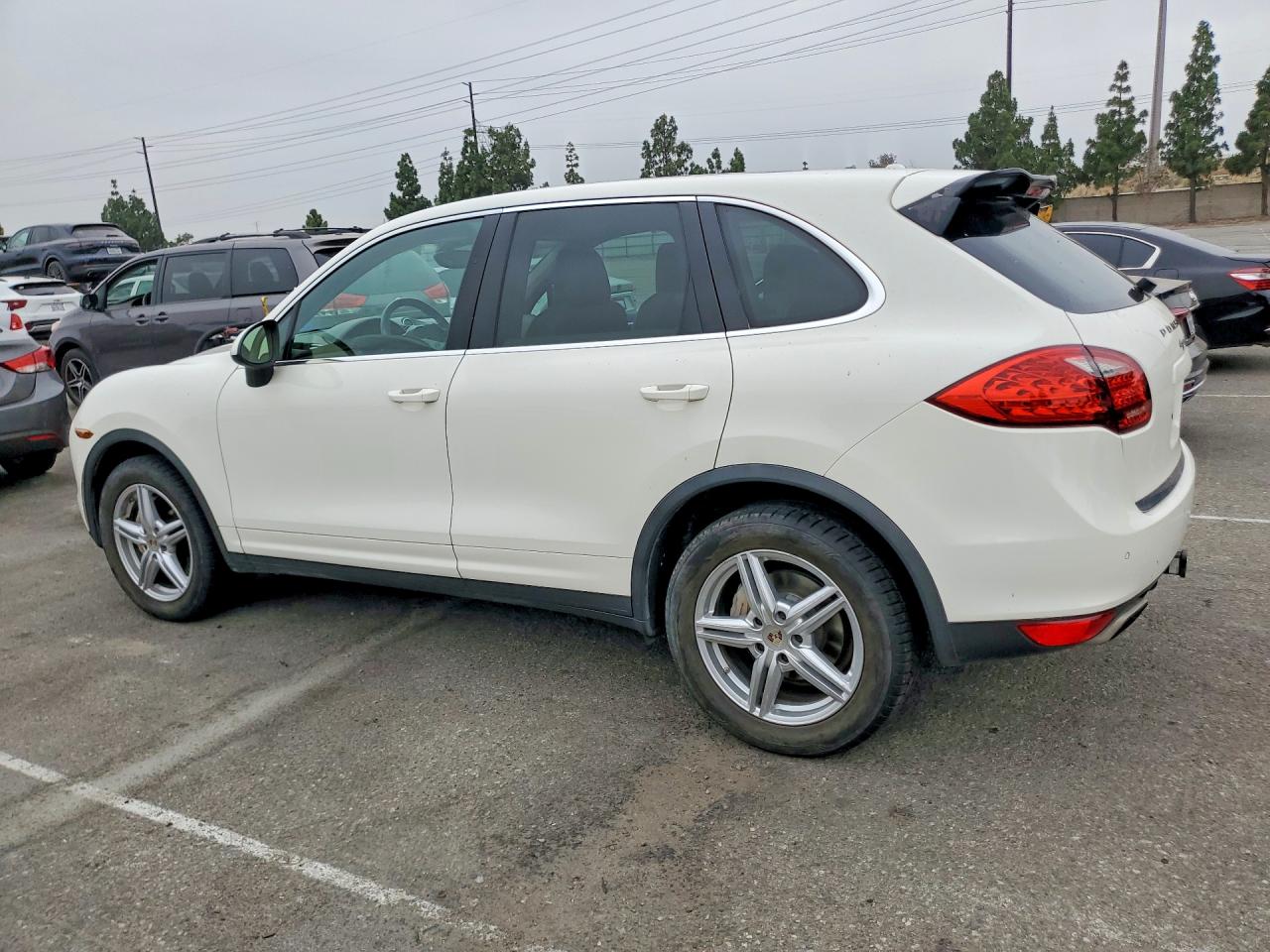 2012 PORSCHE CAYENNE