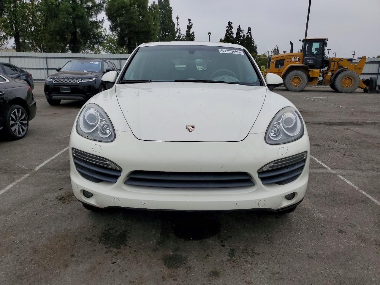 2012 PORSCHE CAYENNE