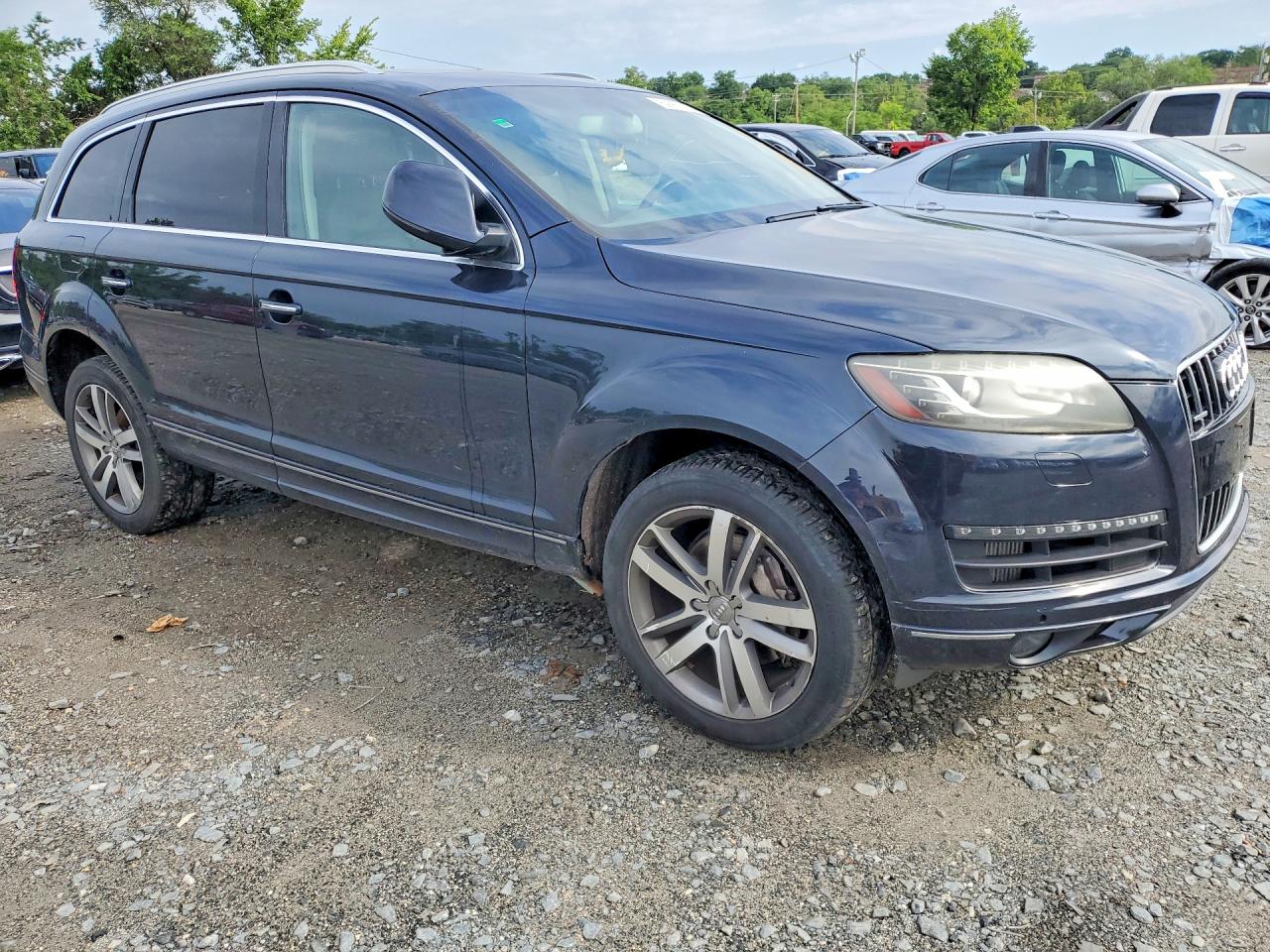 2012 AUDI Q7