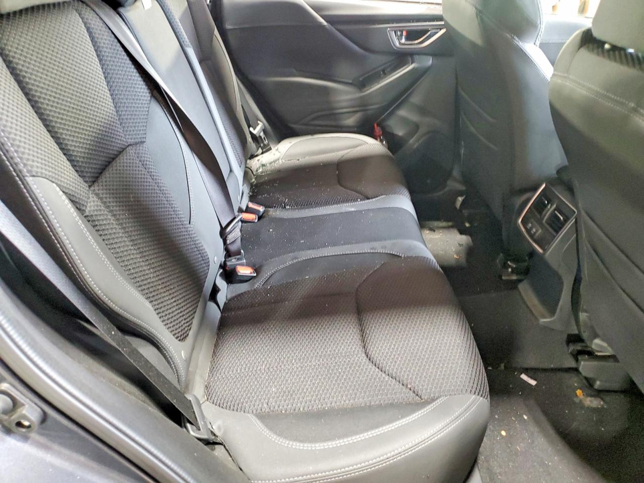 2022 SUBARU FORESTER