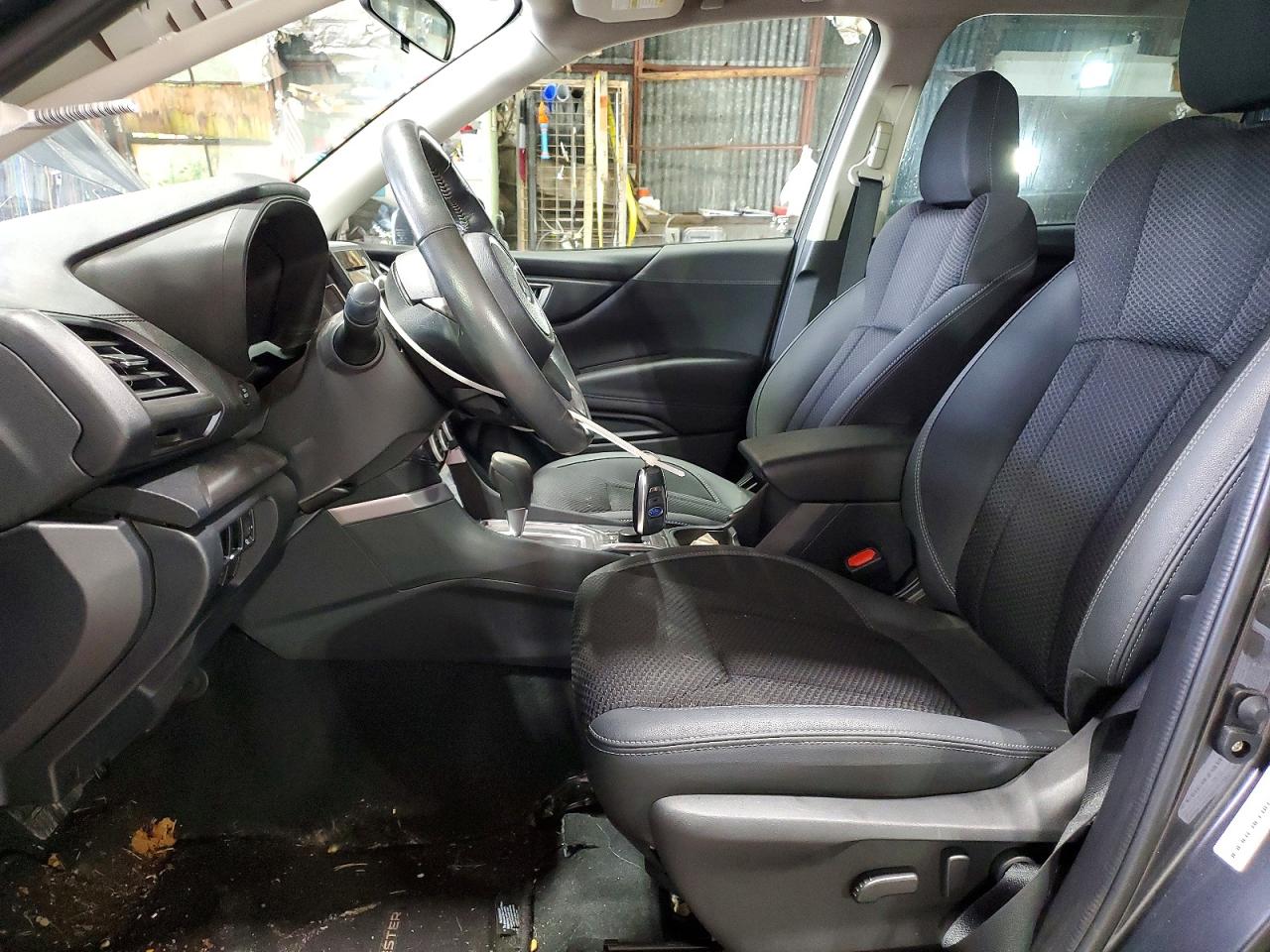 2022 SUBARU FORESTER