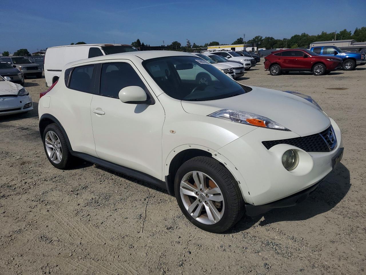 2011 NISSAN JUKE