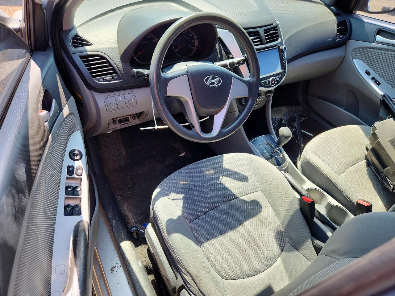2013 HYUNDAI ACCENT