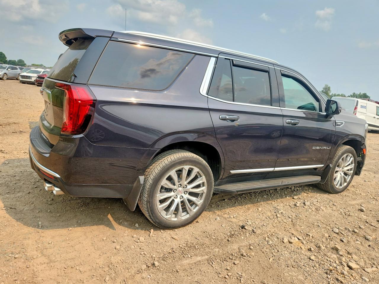 2023 GMC YUKON