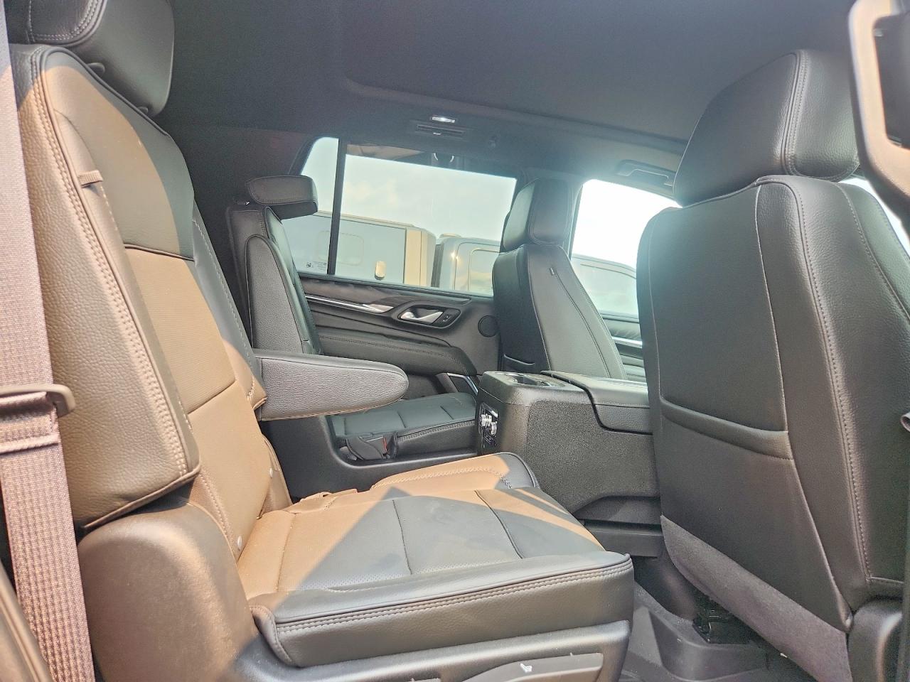 2023 GMC YUKON