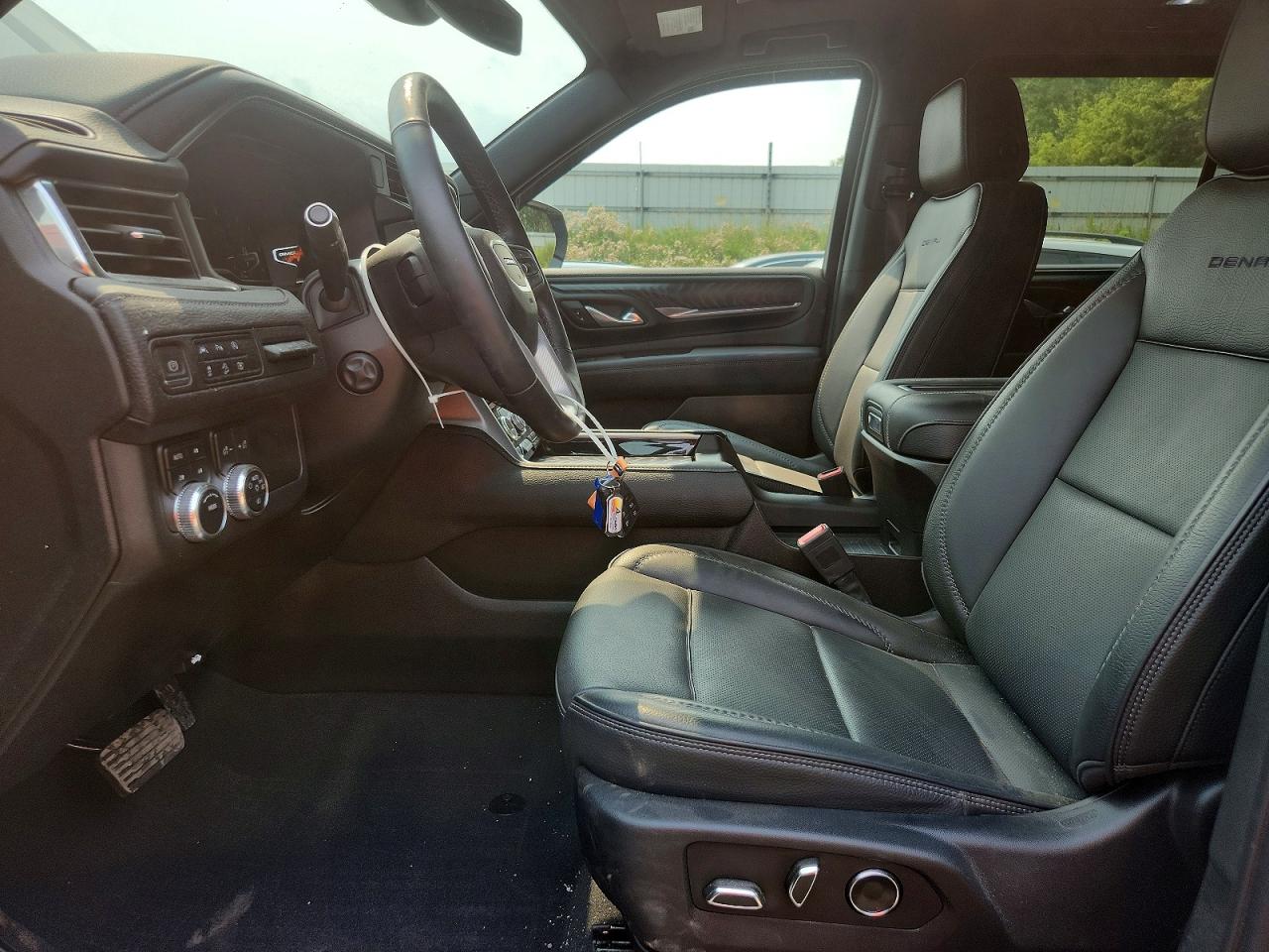 2023 GMC YUKON