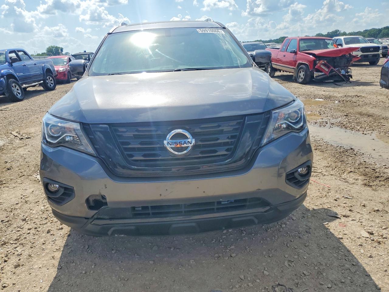 2017 NISSAN PATHFINDER