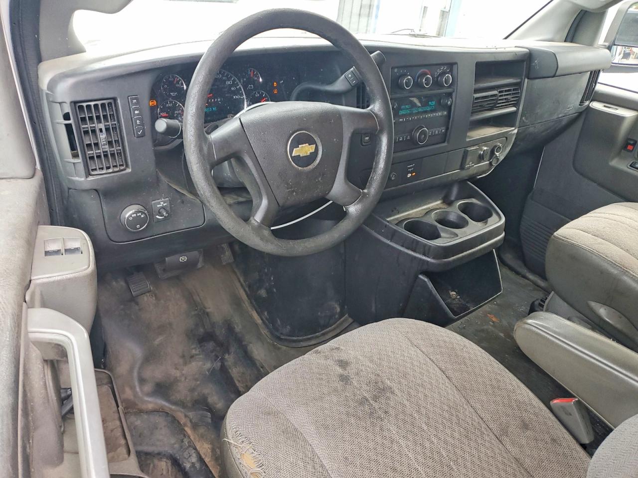 2017 CHEVROLET EXPRESS