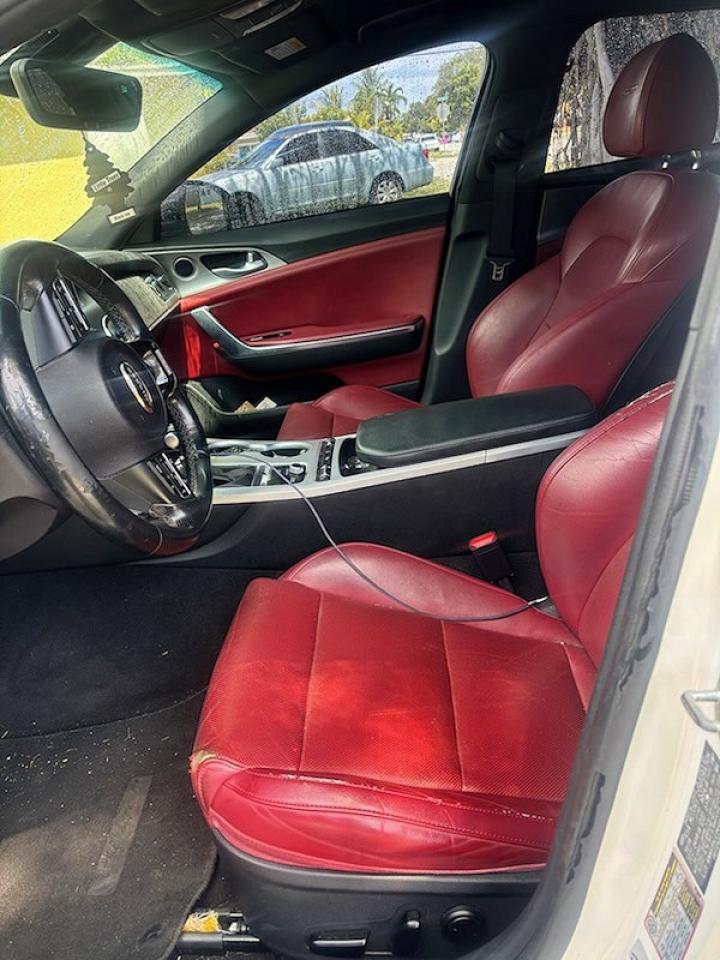 2019 KIA STINGER