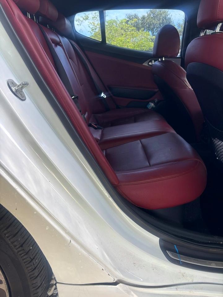 2019 KIA STINGER
