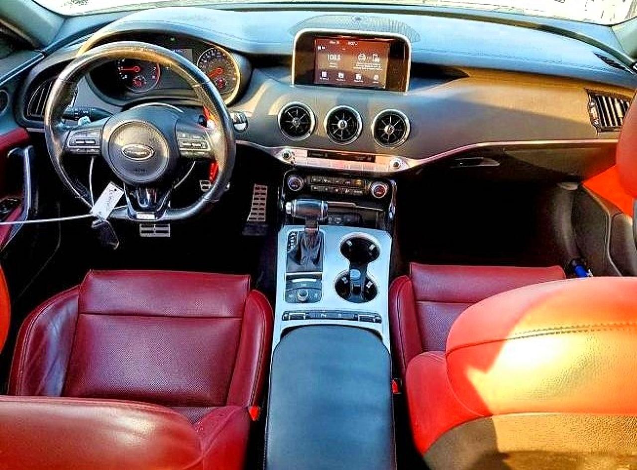 2019 KIA STINGER
