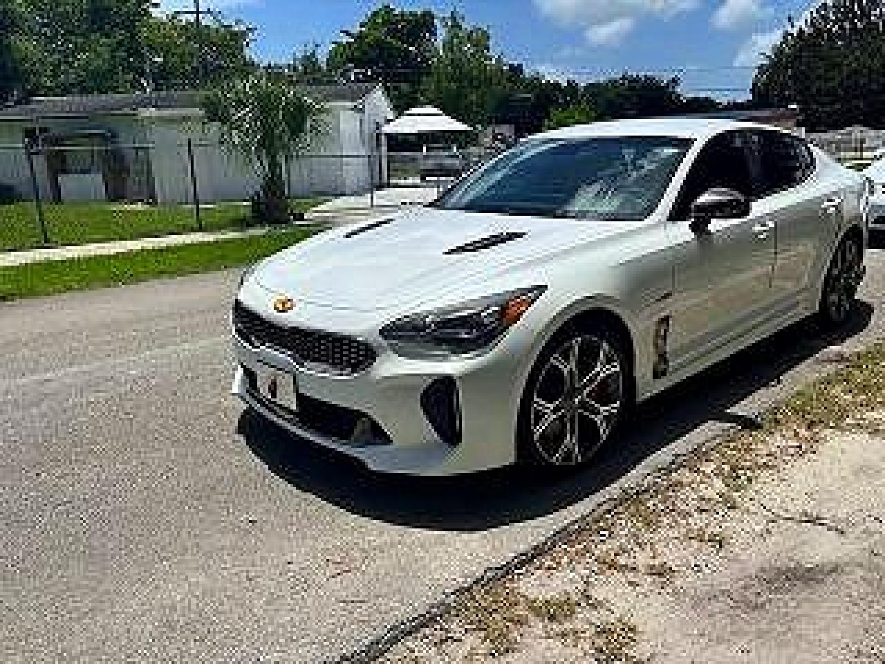 2019 KIA STINGER