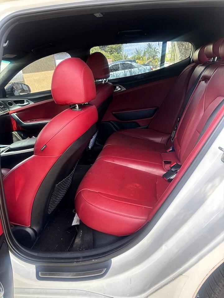2019 KIA STINGER