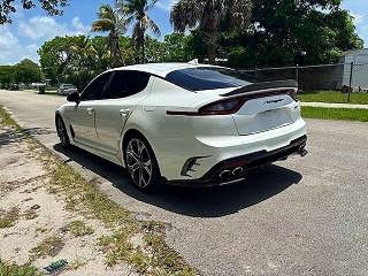 2019 KIA STINGER