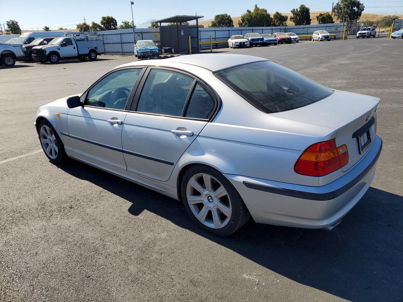 2002 BMW 3 SERIES