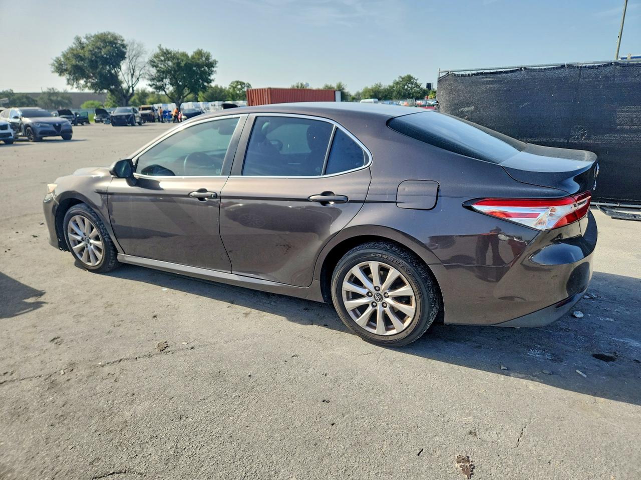 2018 TOYOTA CAMRY