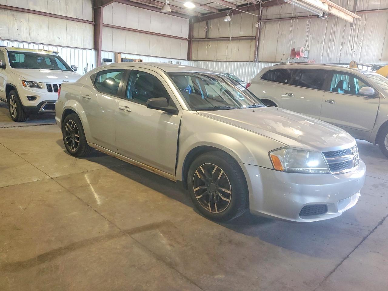 2012 DODGE AVENGER
