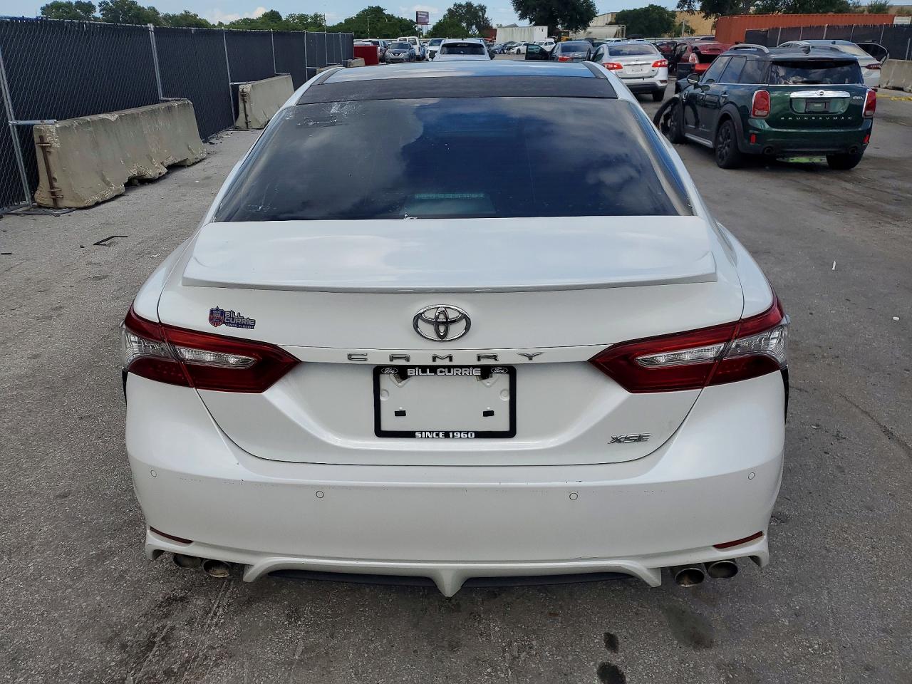 2018 TOYOTA CAMRY