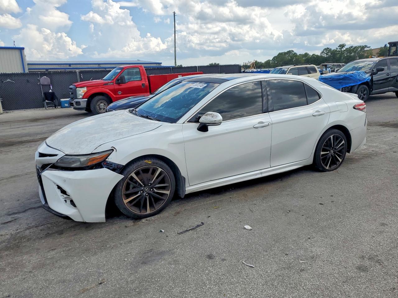 2018 TOYOTA CAMRY
