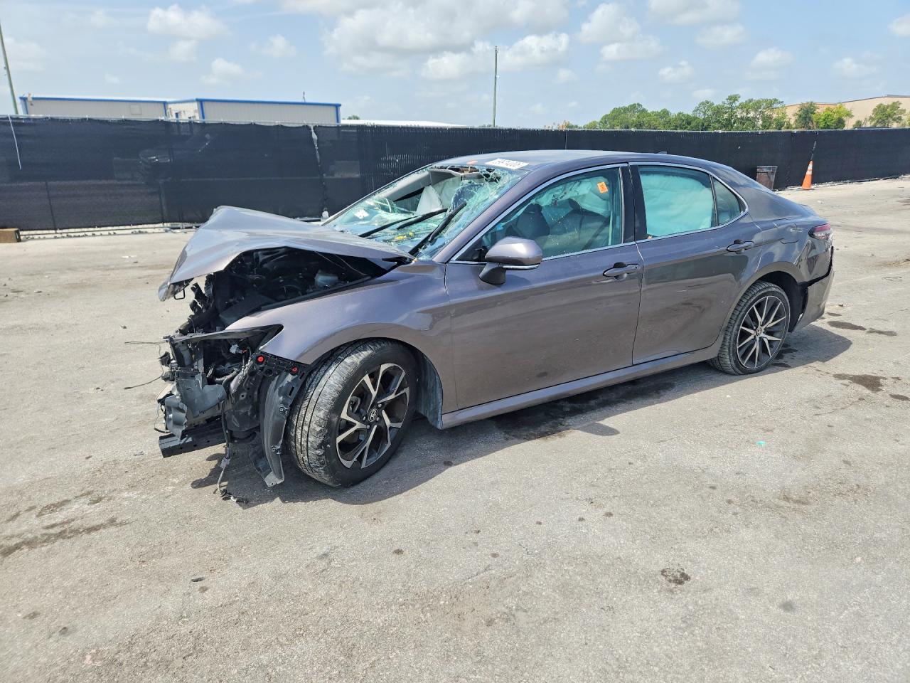 2022 TOYOTA CAMRY