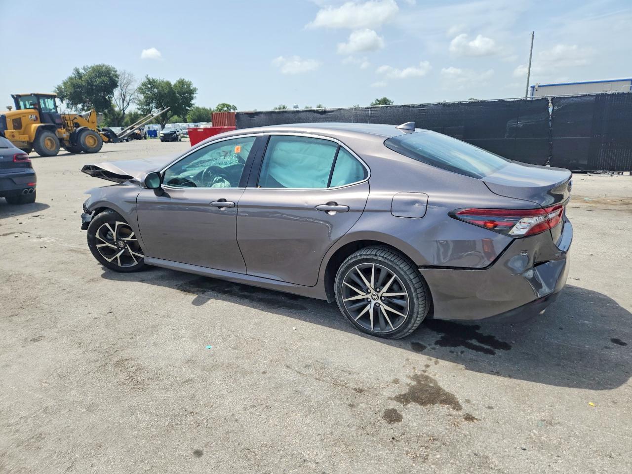 2022 TOYOTA CAMRY