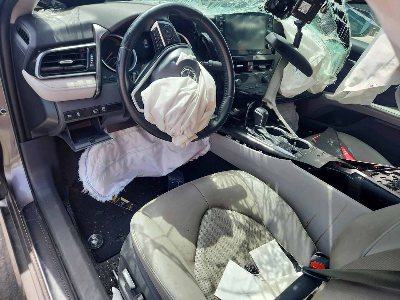 2022 TOYOTA CAMRY