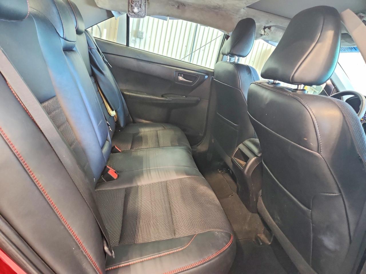 2016 TOYOTA CAMRY