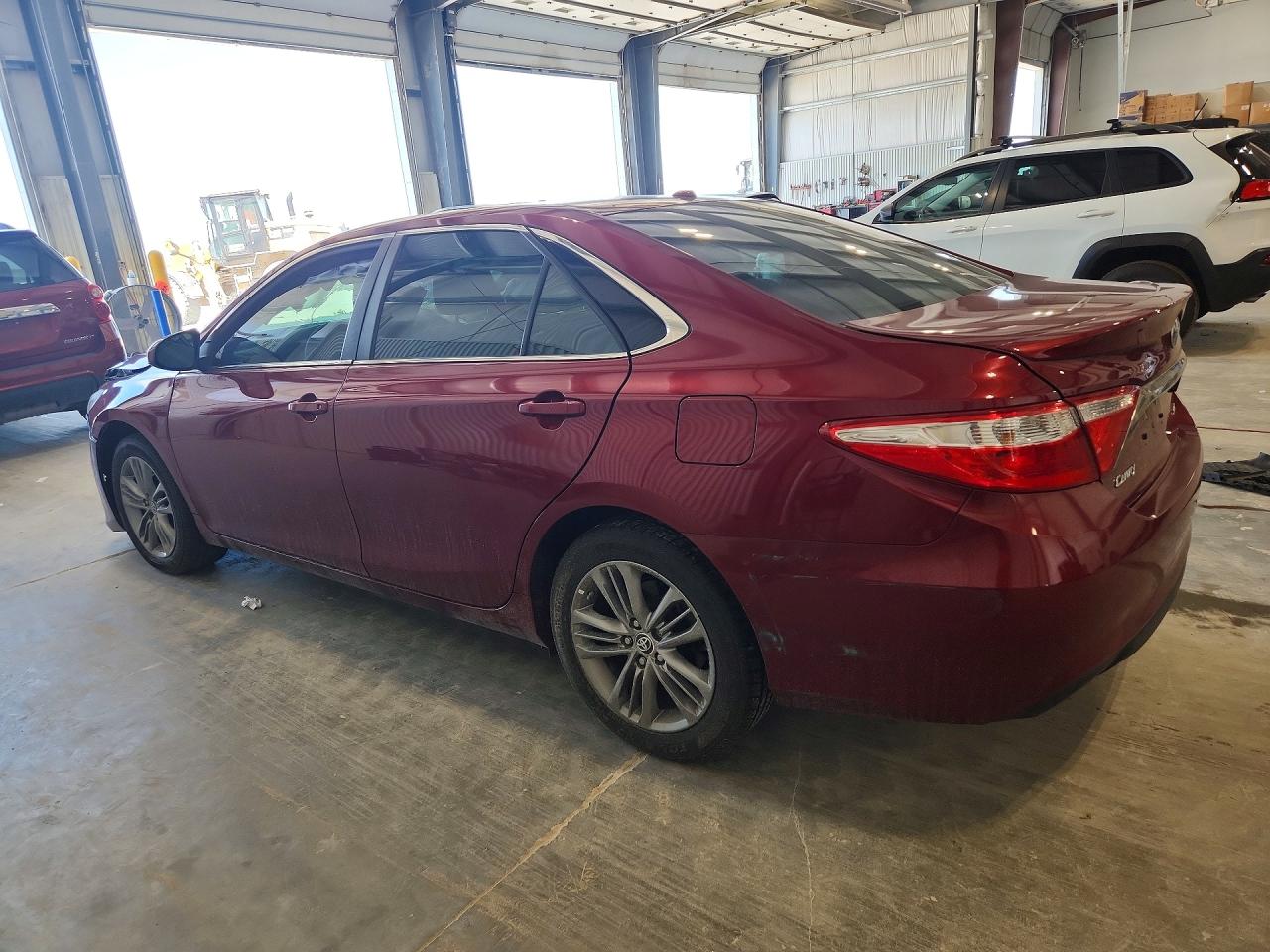2016 TOYOTA CAMRY