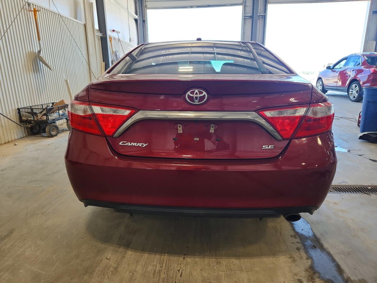 2016 TOYOTA CAMRY