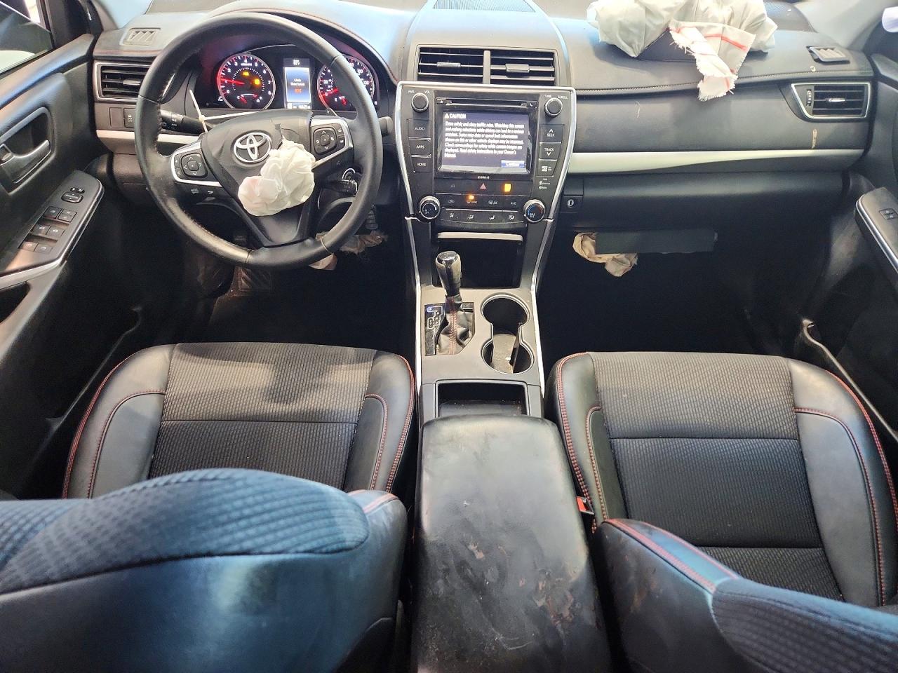 2016 TOYOTA CAMRY