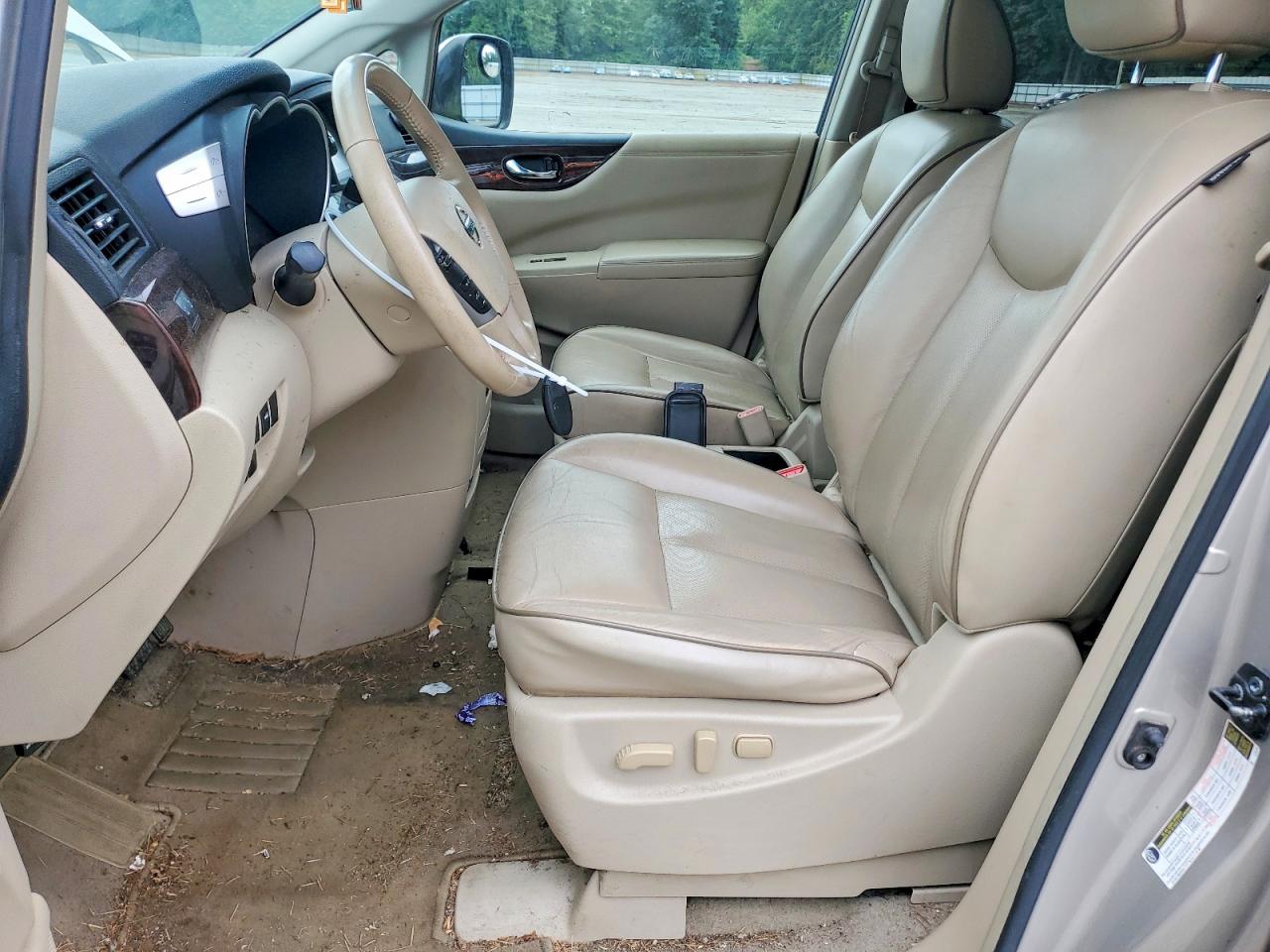 2011 NISSAN QUEST