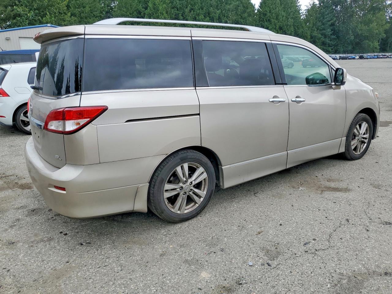 2011 NISSAN QUEST