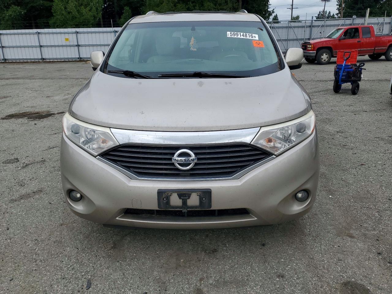 2011 NISSAN QUEST
