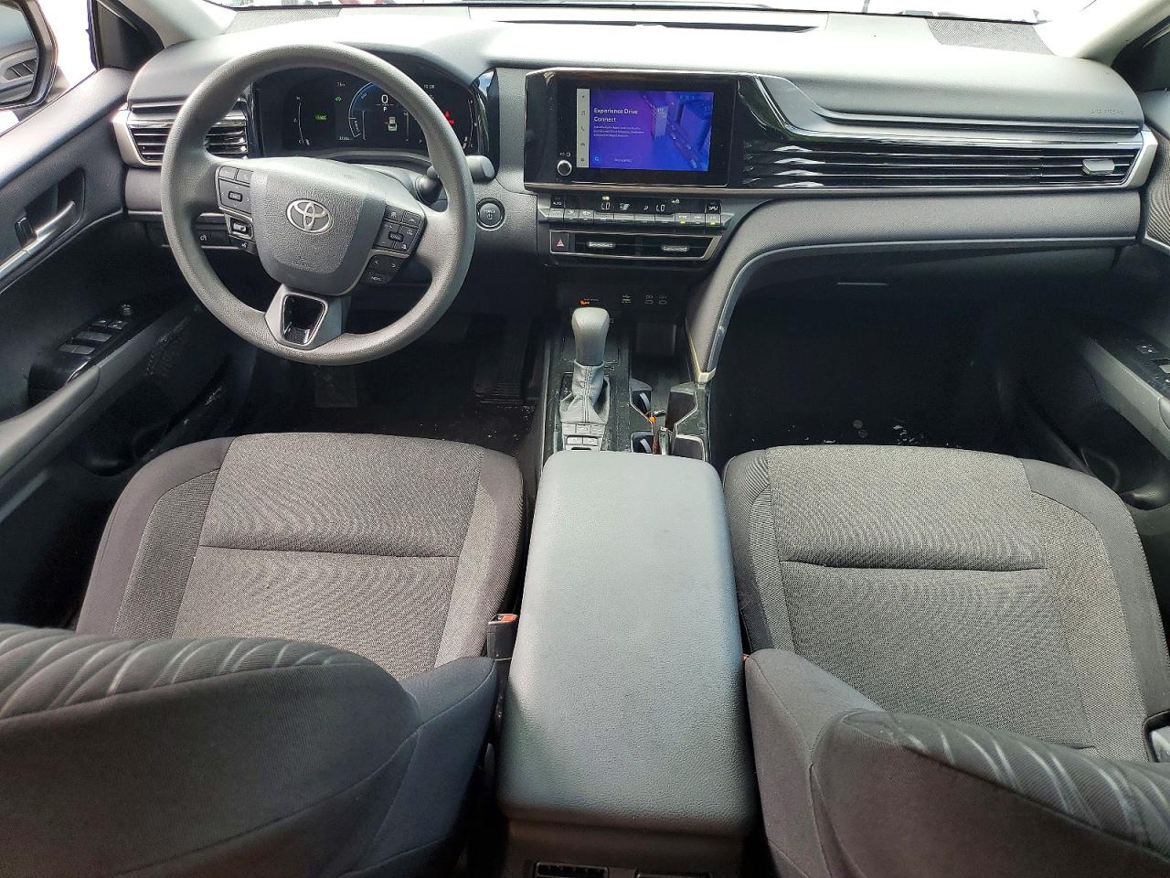 2025 TOYOTA CAMRY