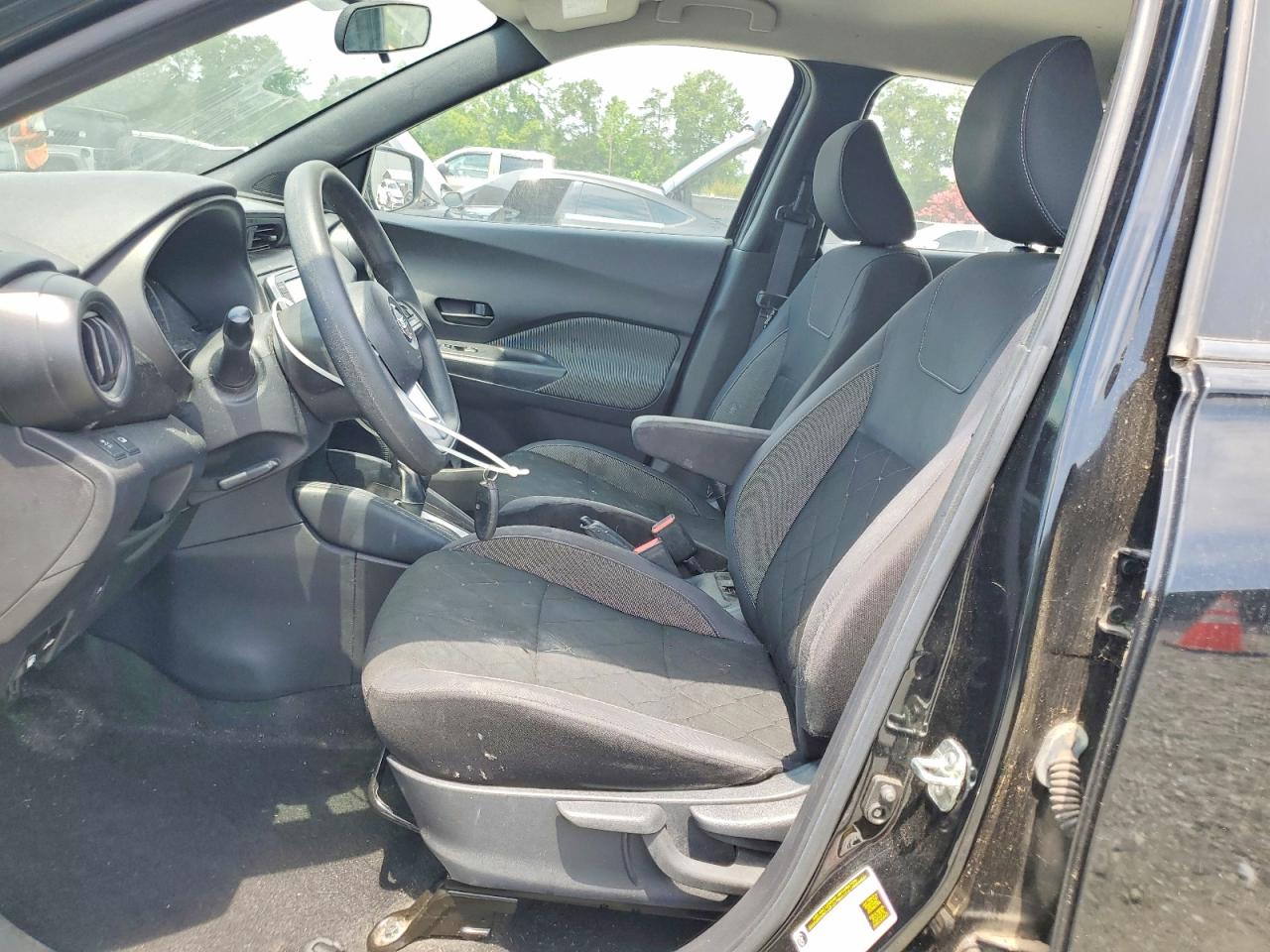 2019 NISSAN KICKS