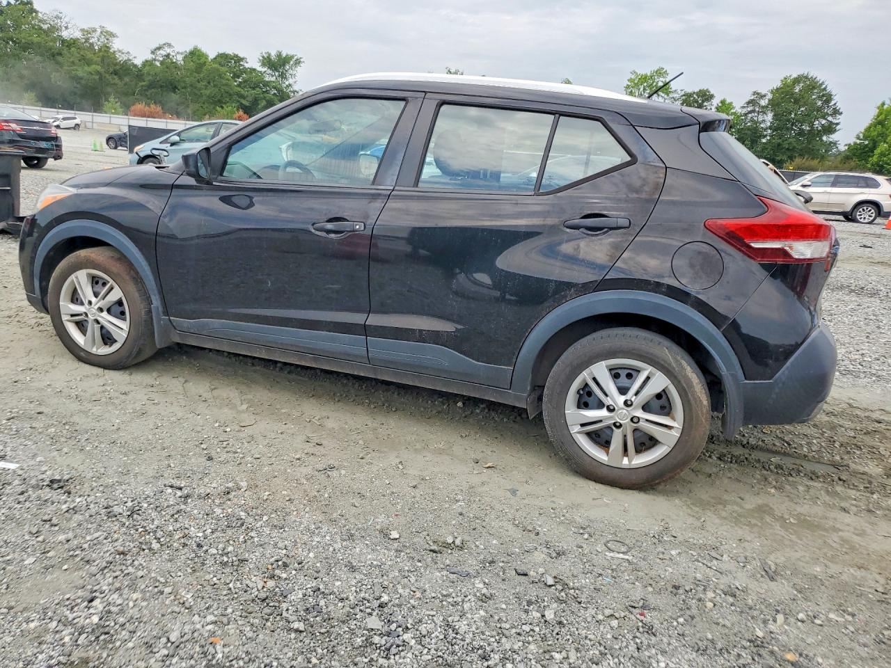 2019 NISSAN KICKS