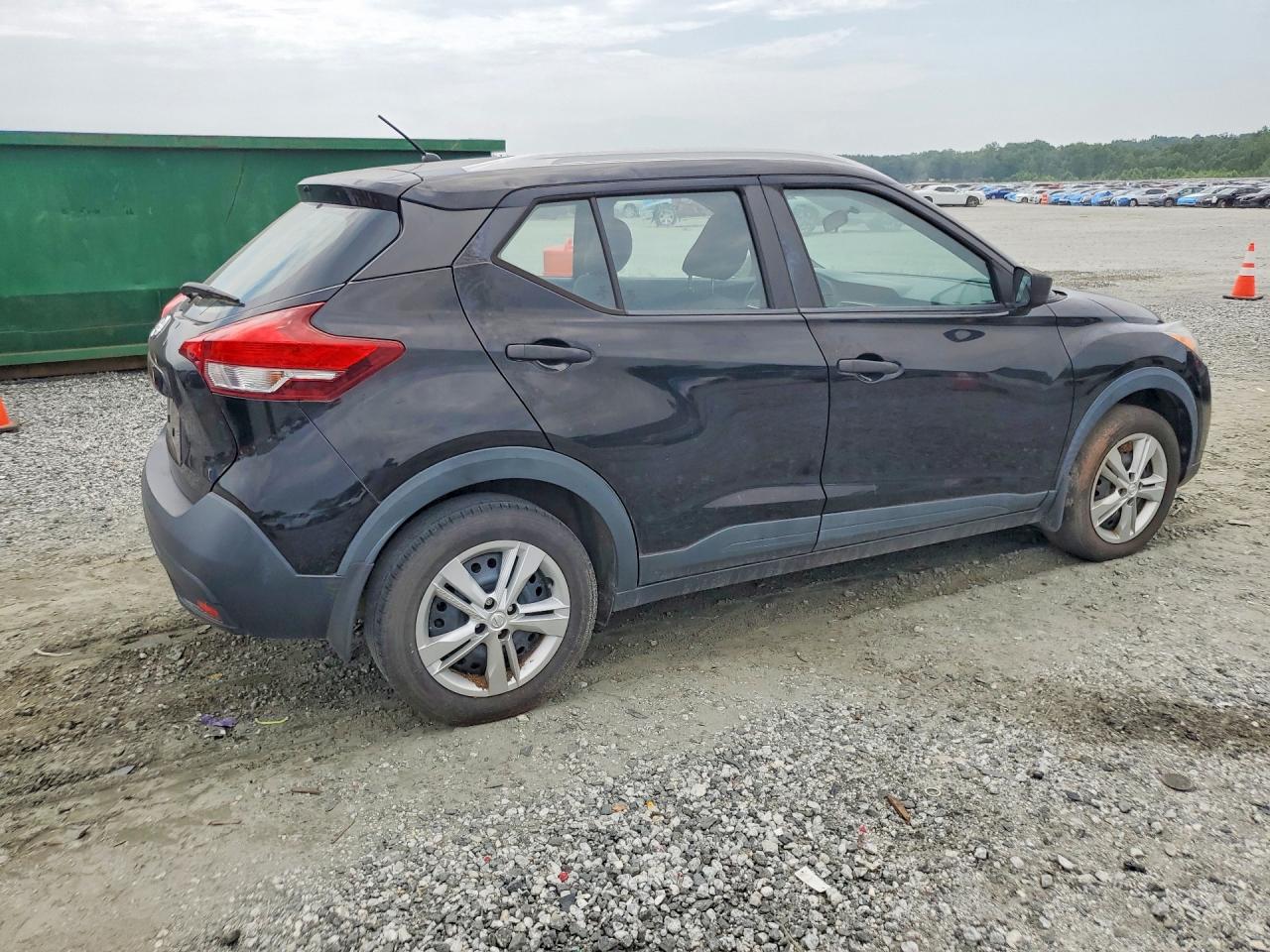 2019 NISSAN KICKS