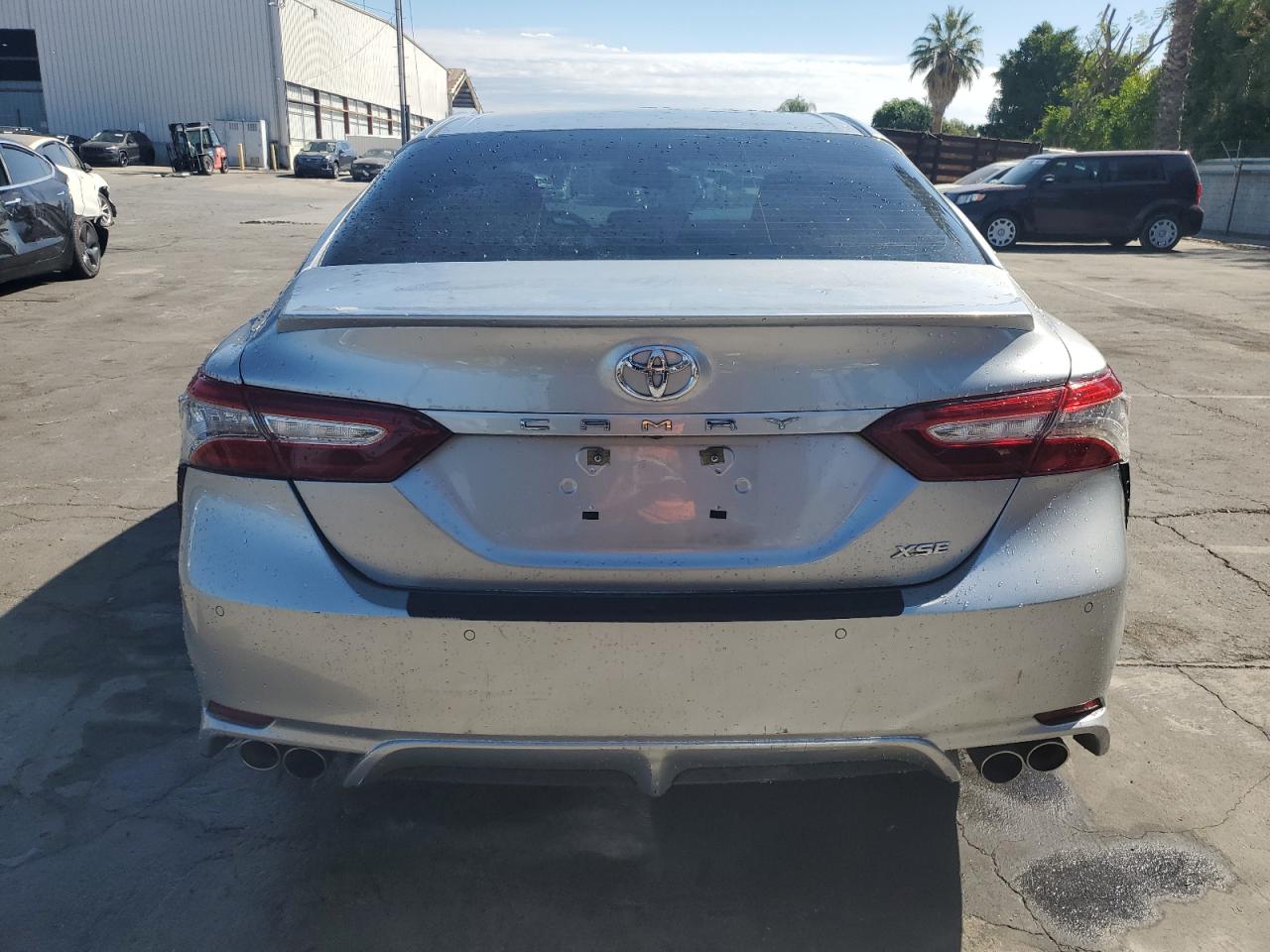 2018 TOYOTA CAMRY