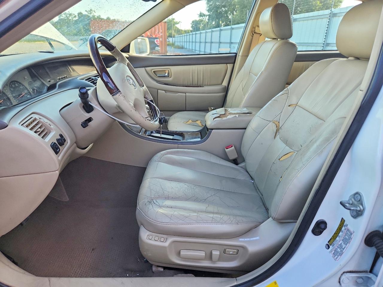 2004 TOYOTA AVALON