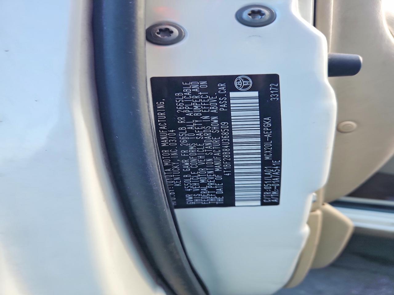 2004 TOYOTA AVALON