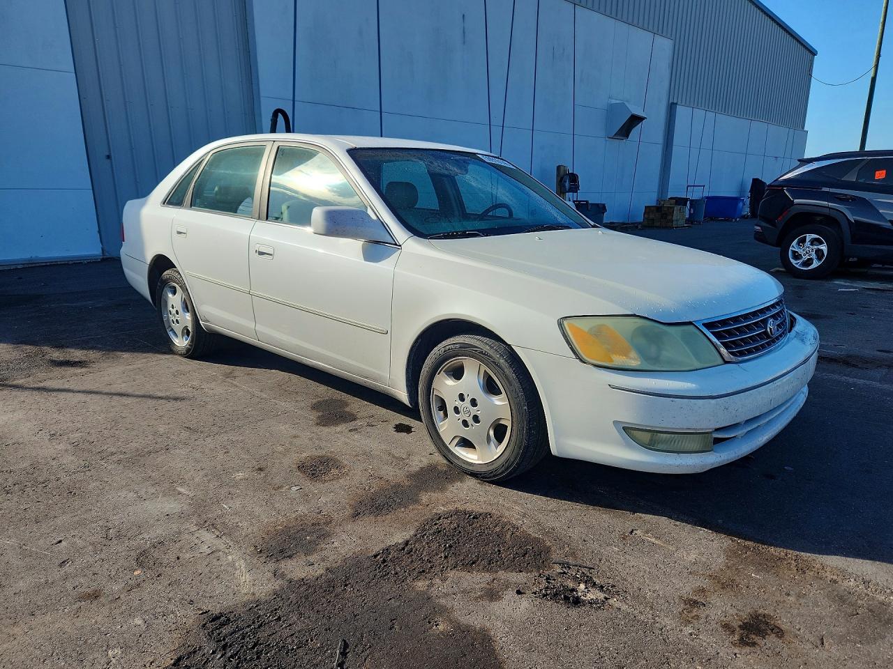 2004 TOYOTA AVALON