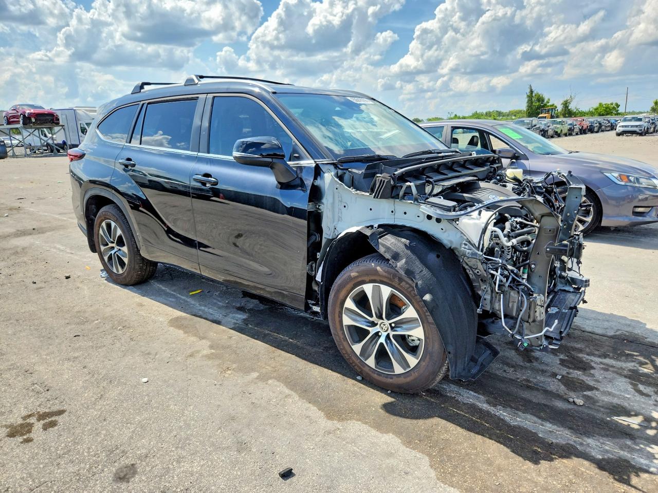 2025 TOYOTA HIGHLANDER