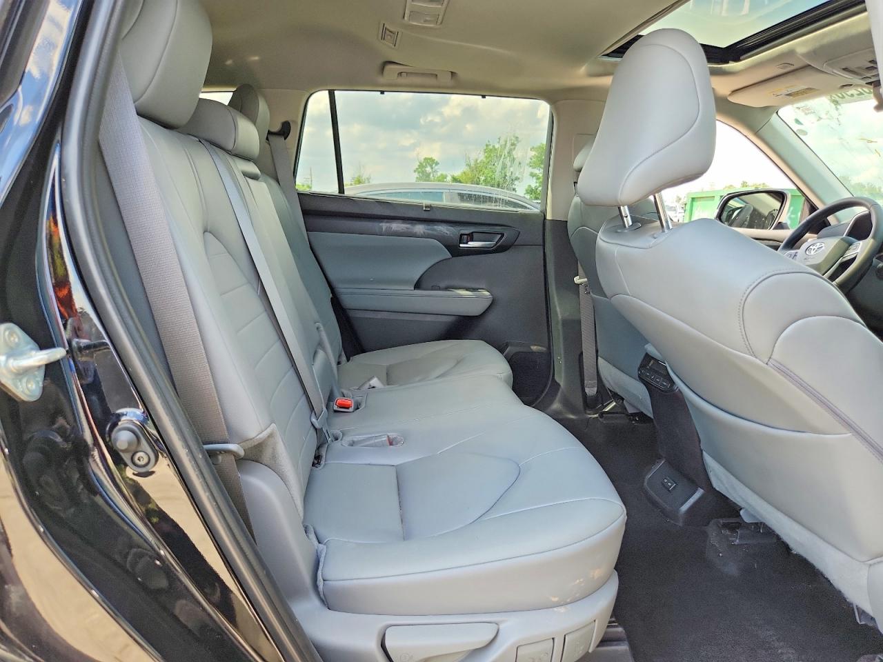 2025 TOYOTA HIGHLANDER