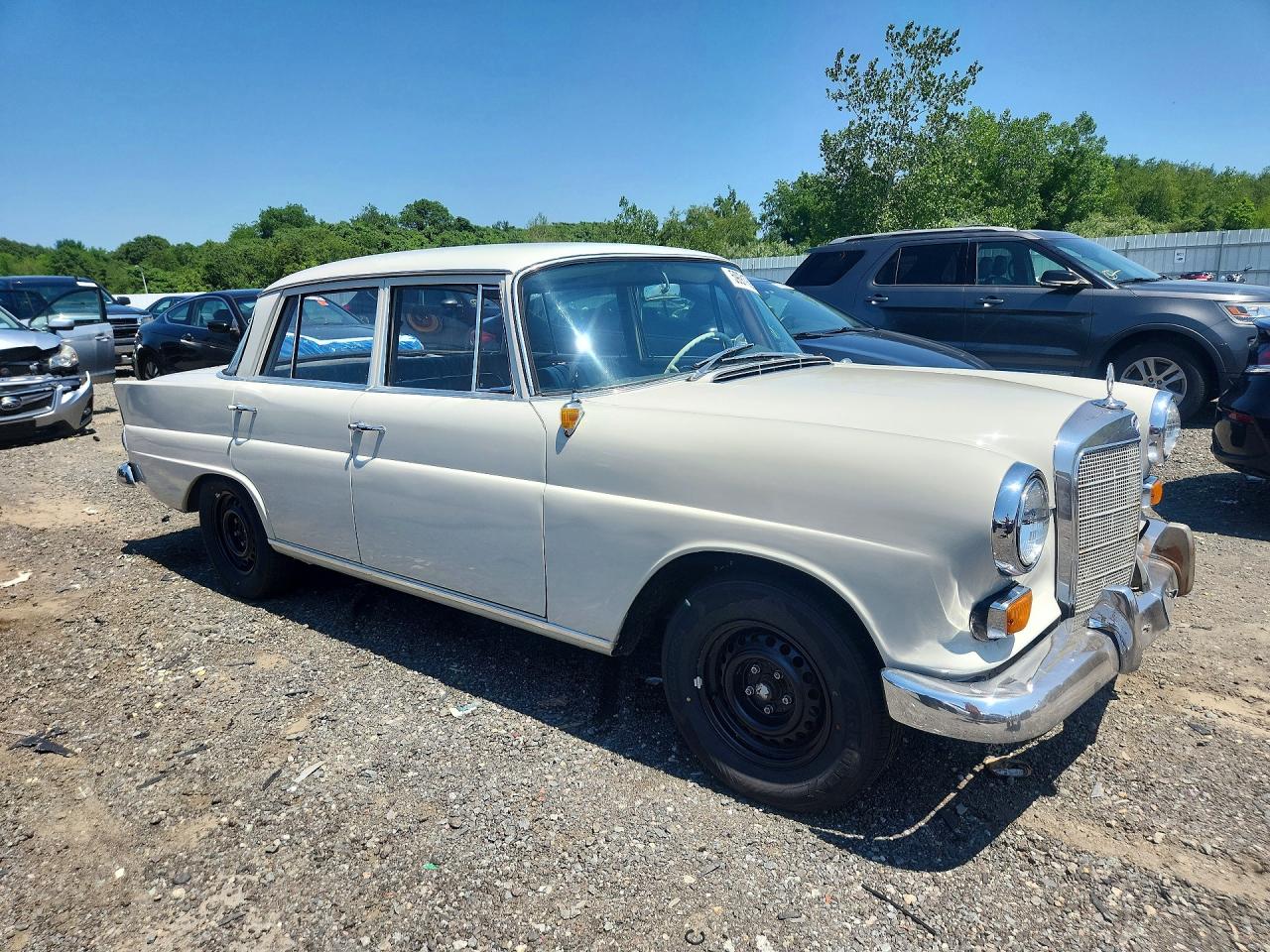 1964 MERCEDES-BENZ 190-CLASS