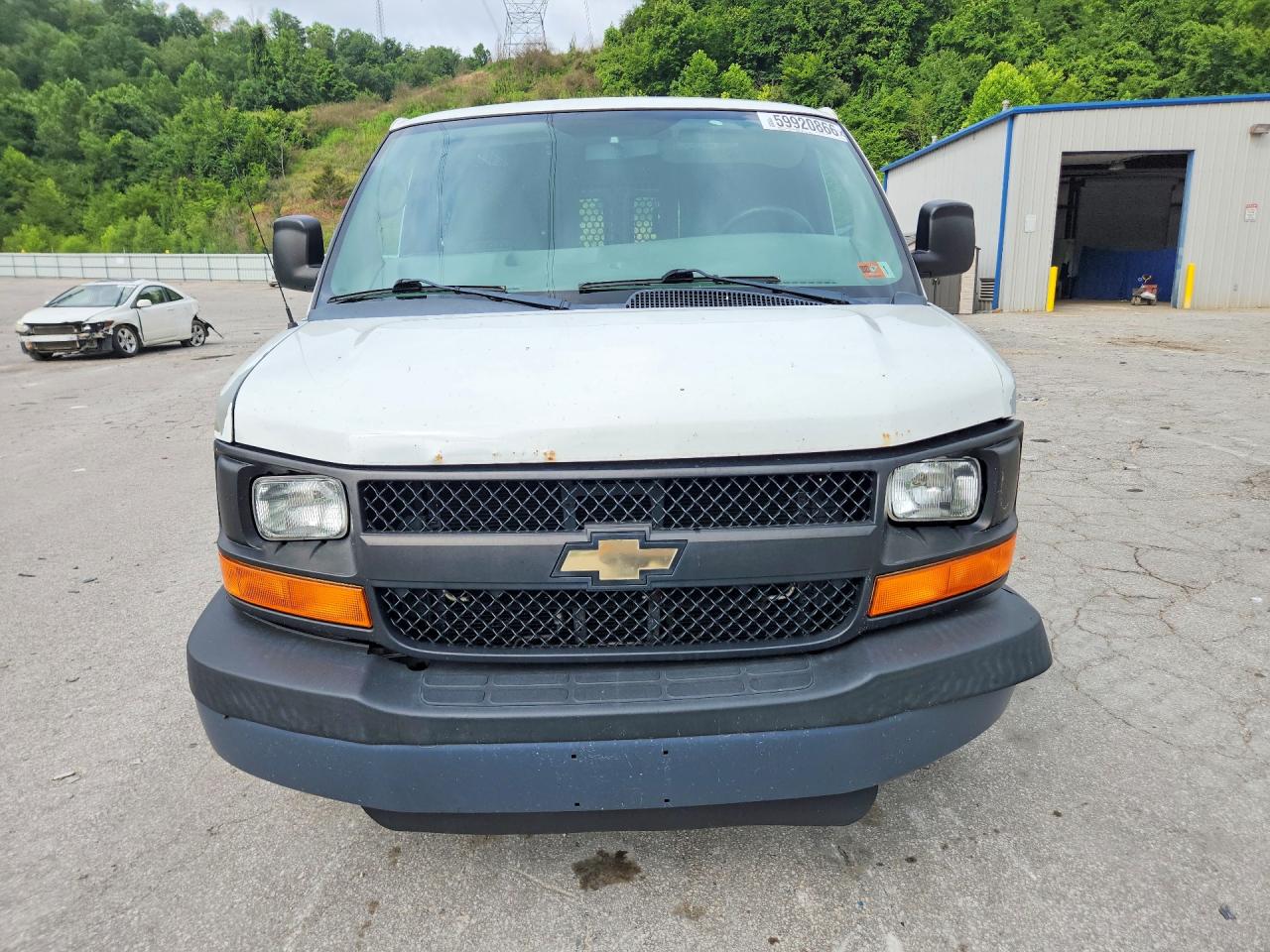 2011 CHEVROLET EXPRESS