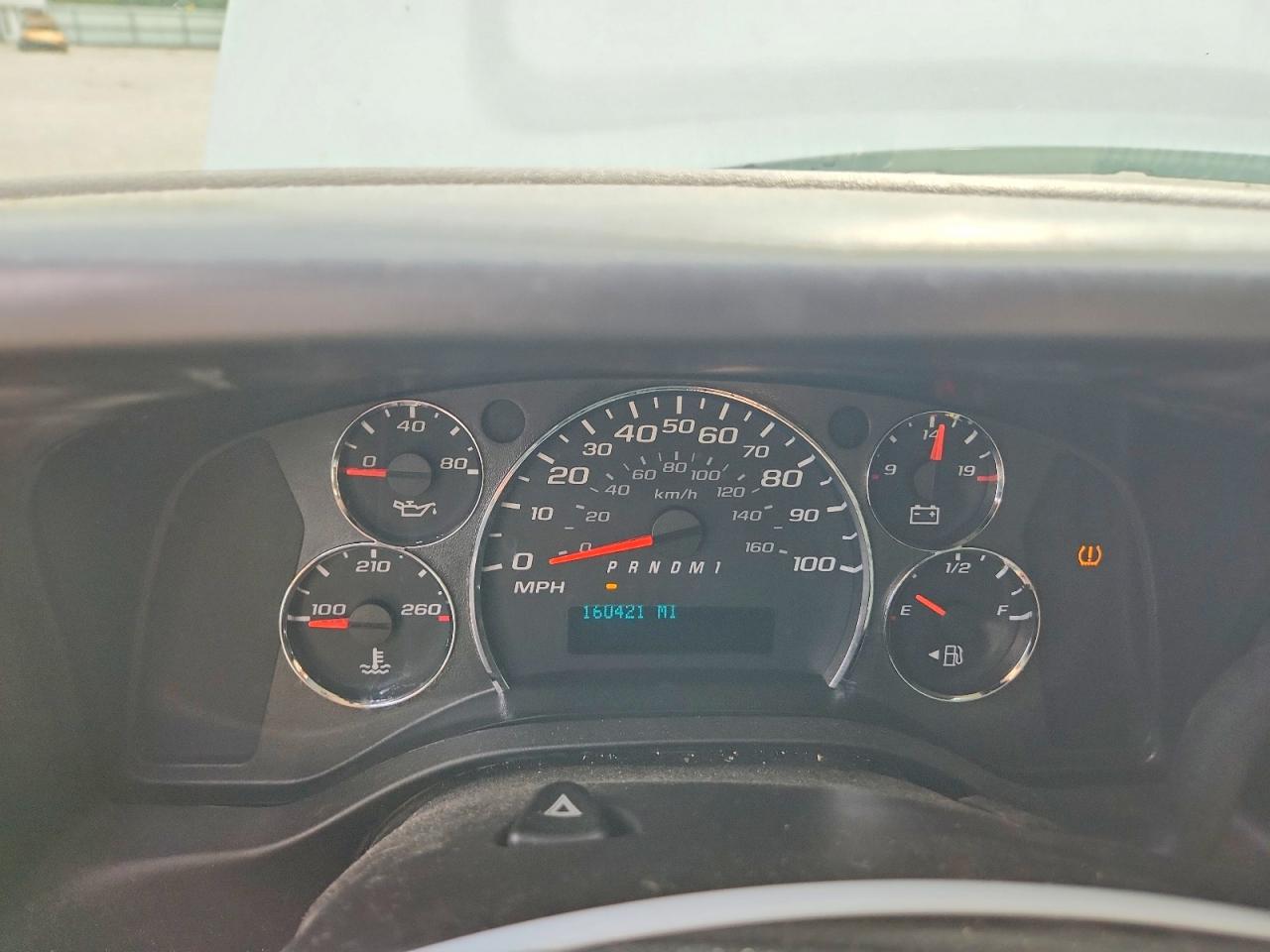 2011 CHEVROLET EXPRESS
