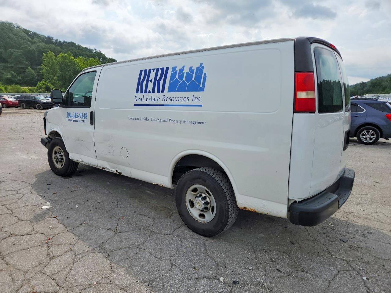2011 CHEVROLET EXPRESS