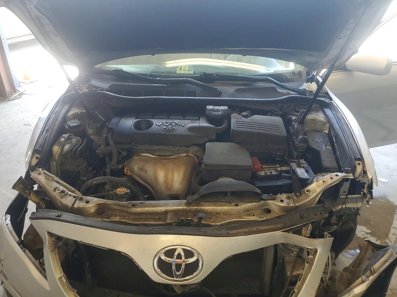 2011 TOYOTA CAMRY